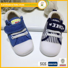 Zapatos recién nacidos de los mocasines del bebé de la alta calidad al por mayor